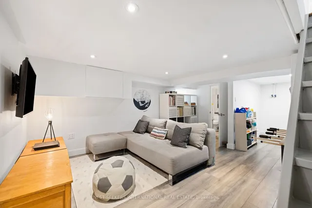 Additional image 30 of 40 Linton Ave