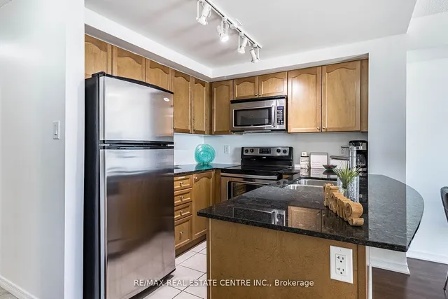 Additional image 27 of 9 George St Unit 907