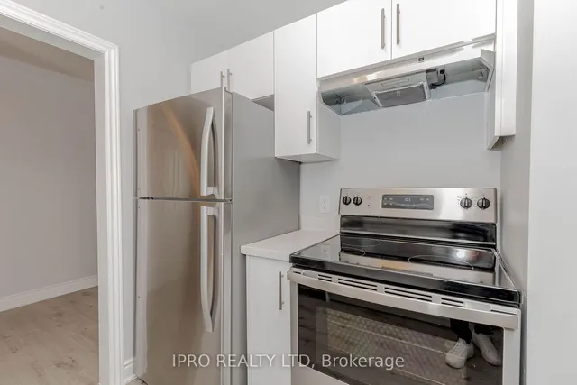 Additional image 8 of 17 Town House Cres