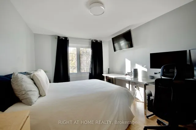 Additional image 29 of 79 Redgrave Dr