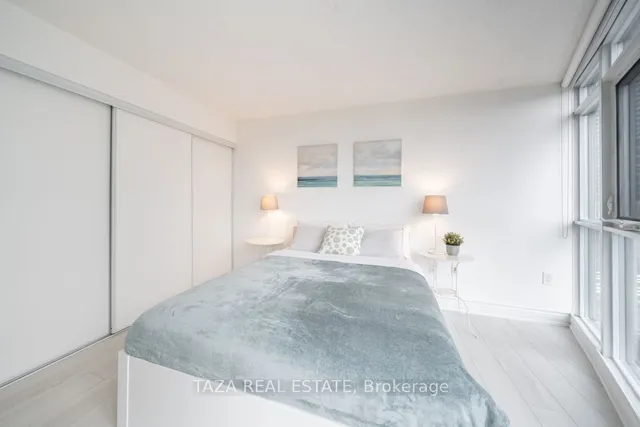 Additional image 9 of 21 Iceboat Terr Unit 1106