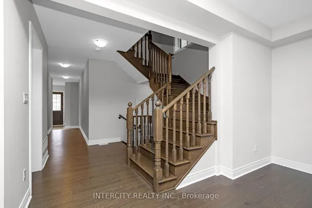 Additional image 19 of 75 Claremont Dr