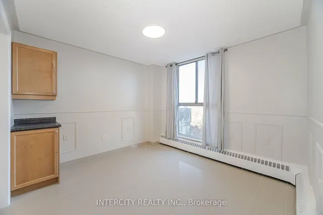 Additional image 11 of 4673 Jane St Unit 609