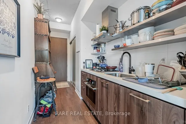 Additional image 7 of 560 King St Unit 1004