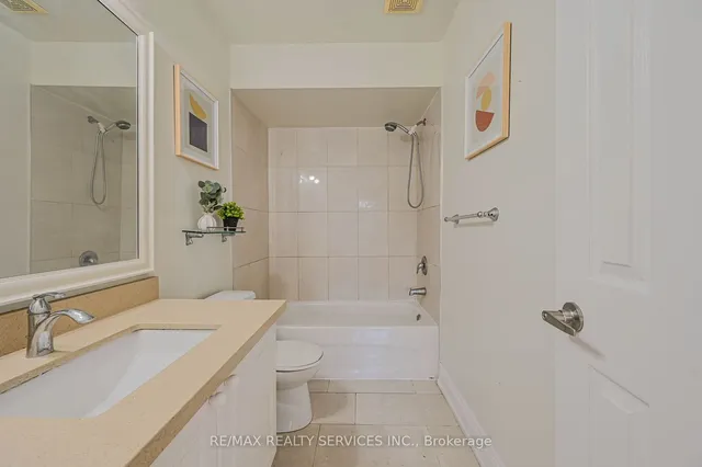 Additional image 29 of 80 Winners Circ