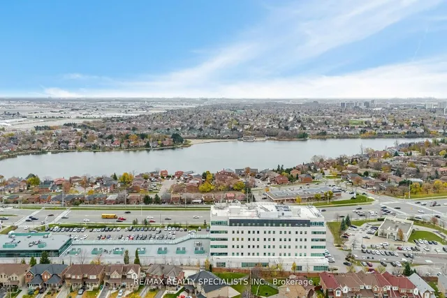 Additional image 35 of 76 Thunderbird Tr