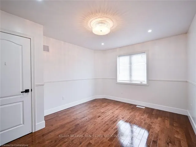 Additional image 25 of 37 Sir Jacobs Cres