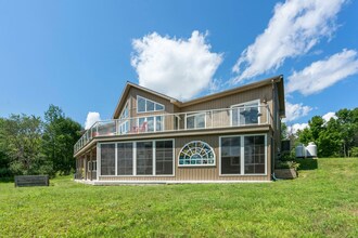 Additional image 3 of 38 Oak Bluffs Rd