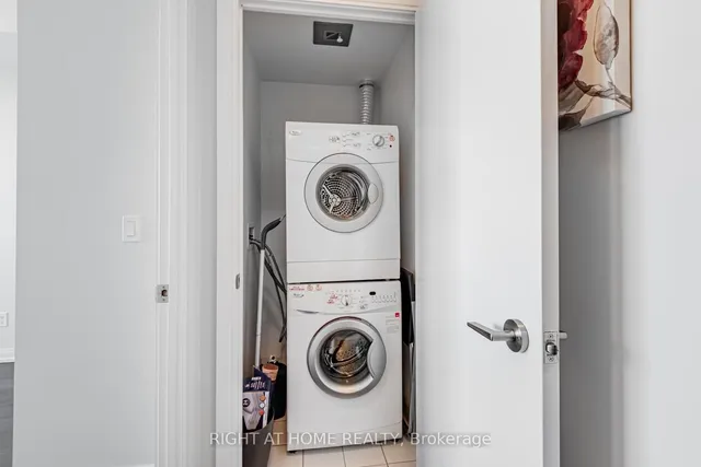 Additional image 14 of 255 Village Green Sq Unit 3108