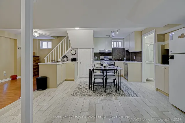 Additional image 21 of 926 Willowdale Ave