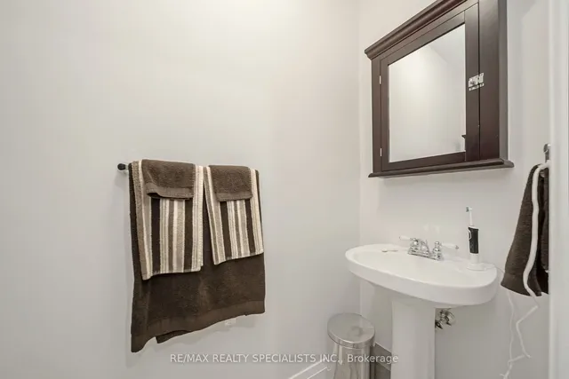 Additional image 5 of 3 Greenwich Circ