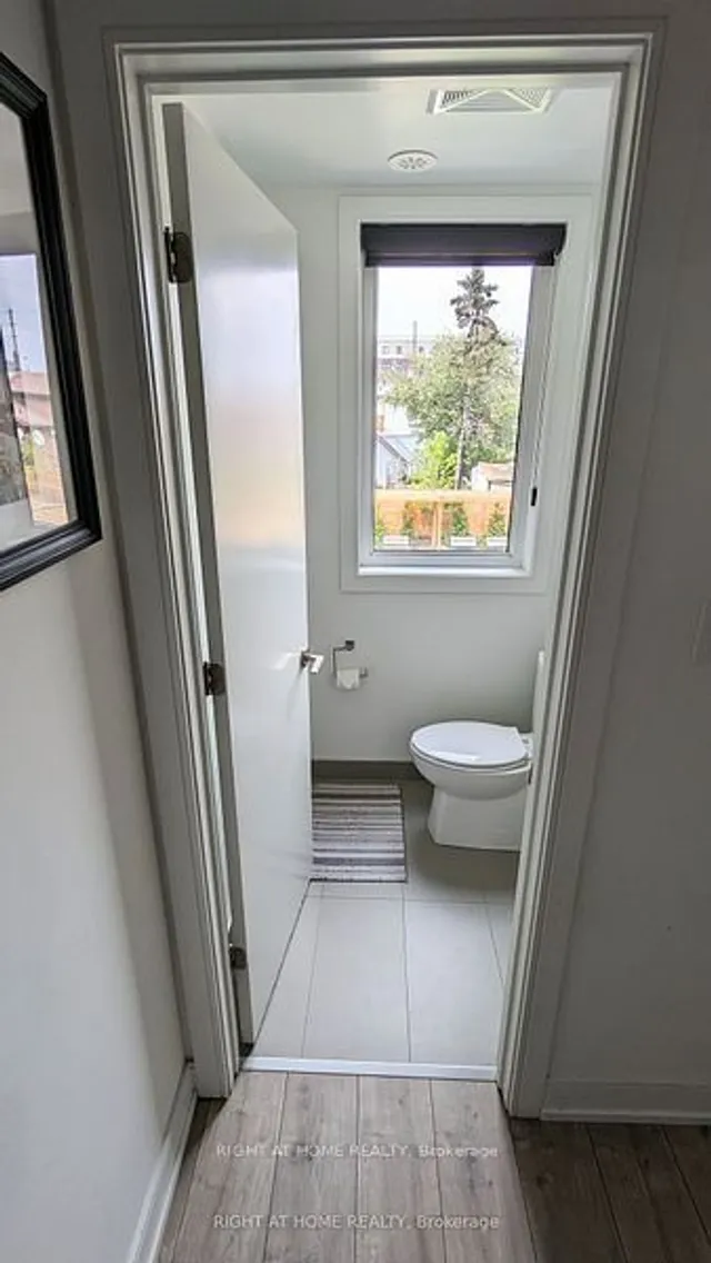 Additional image 12 of 28 Marina Ave Unit 24