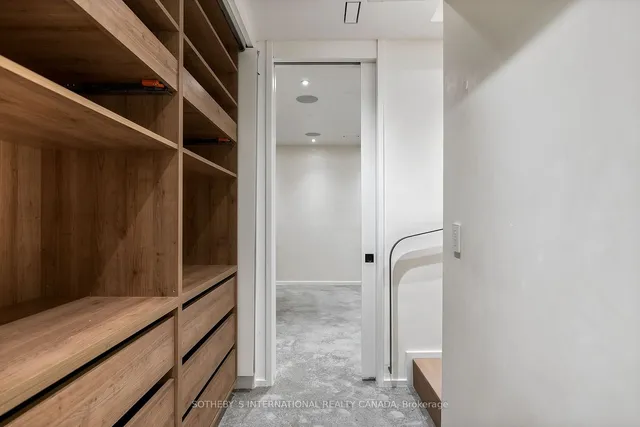 Additional image 23 of 48 Shaftesbury Ave