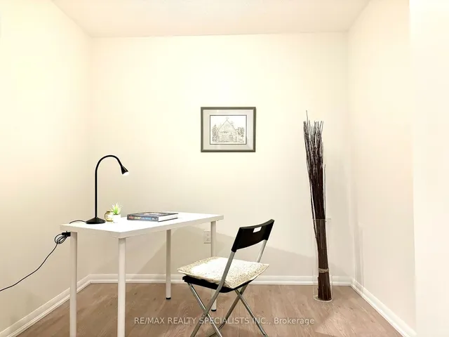 Additional image 3 of 830 Lawrence Ave Unit 822