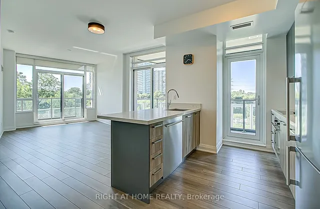 Additional image 6 of 36 Park Lawn Rd Unit 305