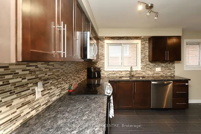 Additional image 11 of 18 Wright St