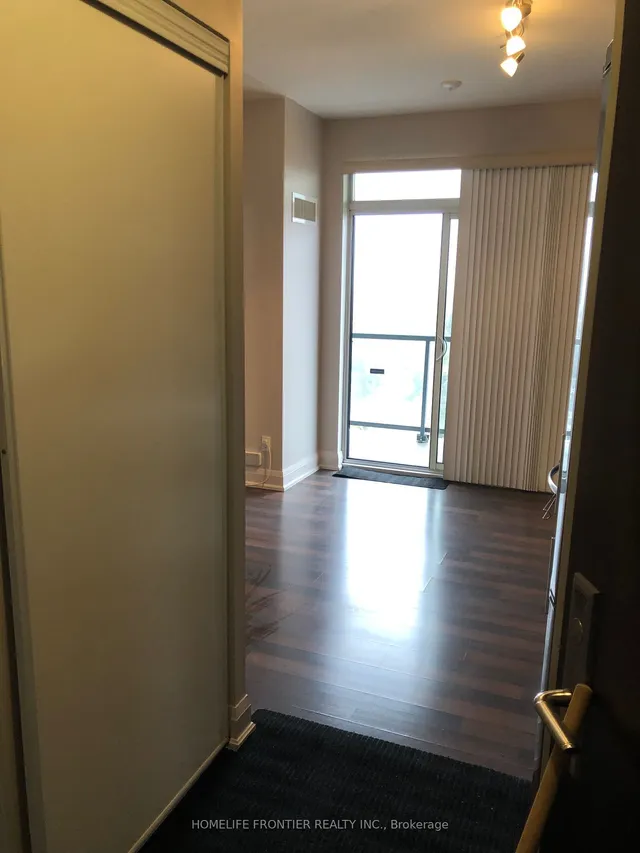 Additional image 10 of 68 Canterbury Pl Unit 1907