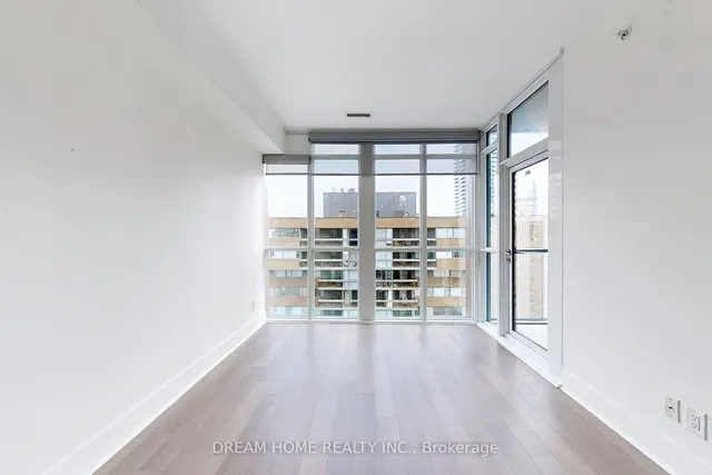 Additional image 4 of 32 Davenport Rd Unit 1306