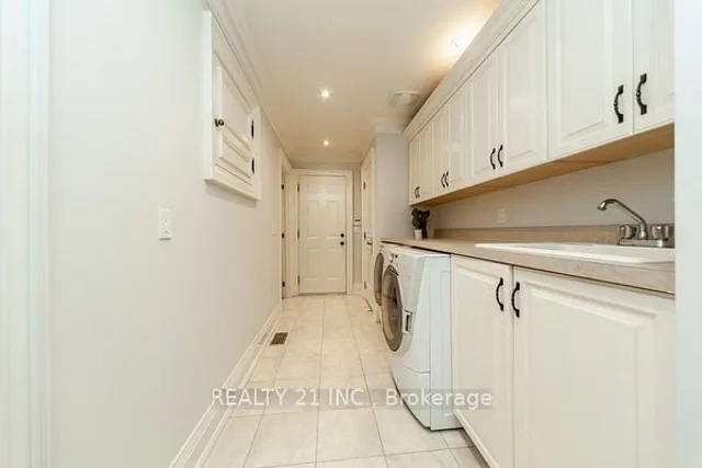 Additional image 14 of 92 Hill Cres