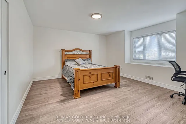 Additional image 13 of 10 Sunnybrook Cres