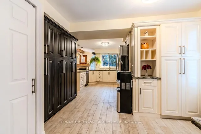 Additional image 16 of 106 ELLIOTT St