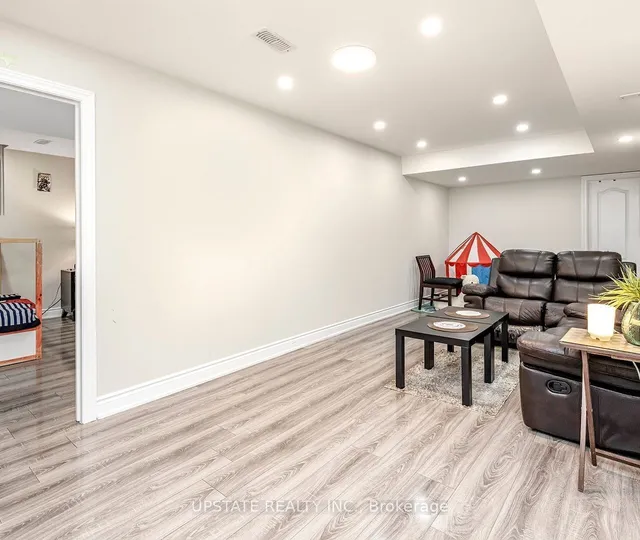 Additional image 32 of 8047 Financial Dr