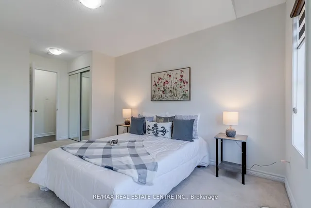 Additional image 37 of 4 Metro Cres