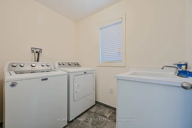 Additional image 31 of 34 Pearman Cres