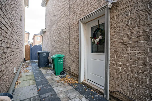 Additional image 34 of 27 Savita Rd