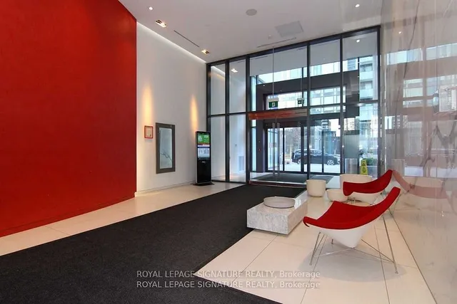 Additional image 16 of 185 Roehampton Ave Unit 303