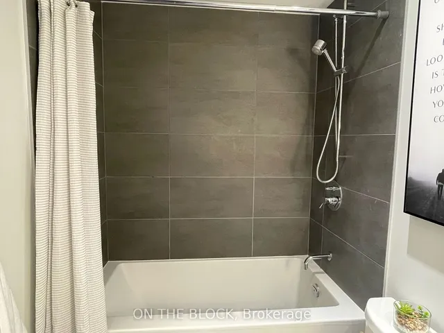 Additional image 10 of 185 Roehampton Ave Unit 509