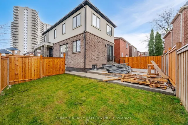 Additional image 38 of 9 Keewatin Gate