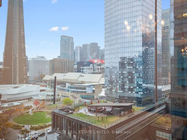 Additional image 17 of 30 Grand Trunk Cres Unit 1705