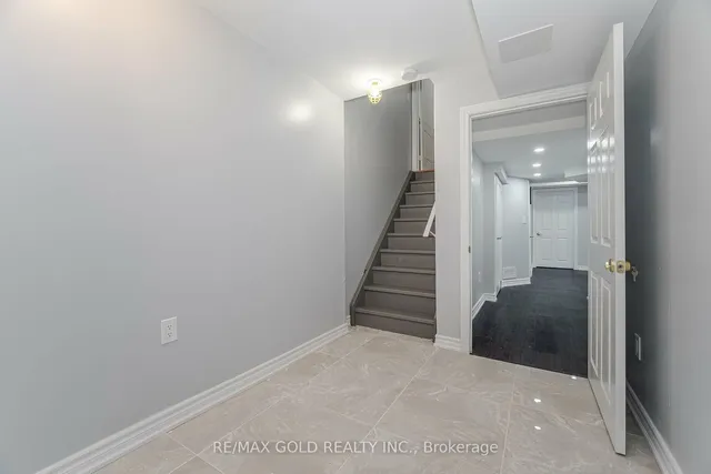 Additional image 17 of 32 Vanderpool Cres