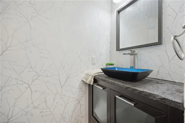 Additional image 15 of 76 Phillip Ave