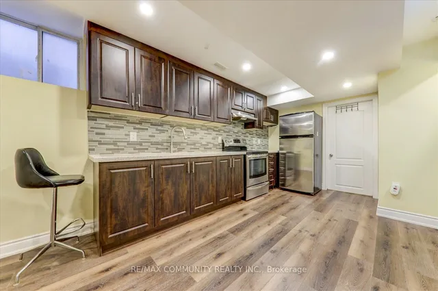 Additional image 29 of 69 Clearfield Dr