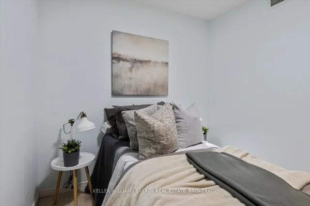 Additional image 20 of 55 Harrison Garden Blvd Unit 1204