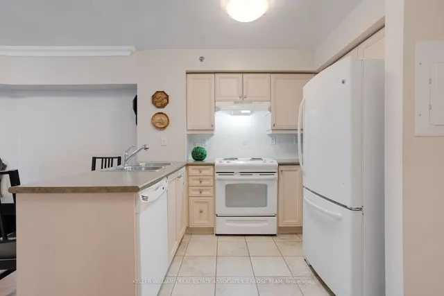 Additional image 6 of 3 Marine Parade Dr Unit 405