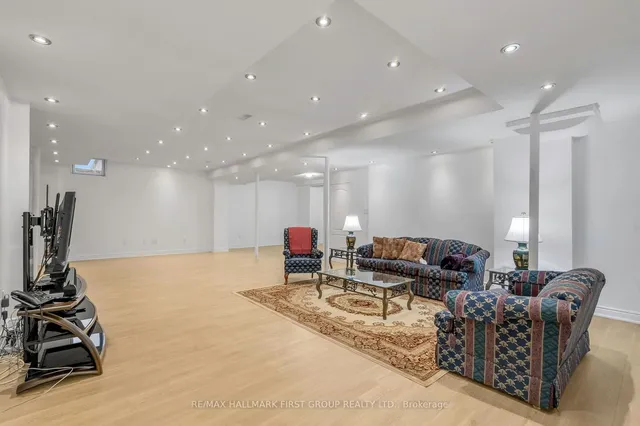 Additional image 32 of 13 Pathlink Gate