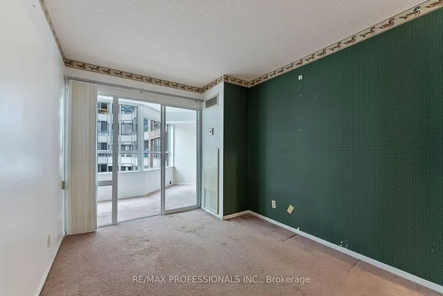 Additional image 9 of 717 Bay St Unit 602