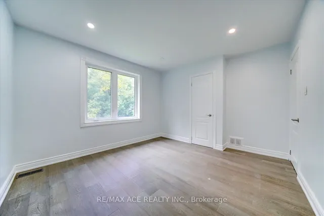 Additional image 16 of 20 Martindale Rd