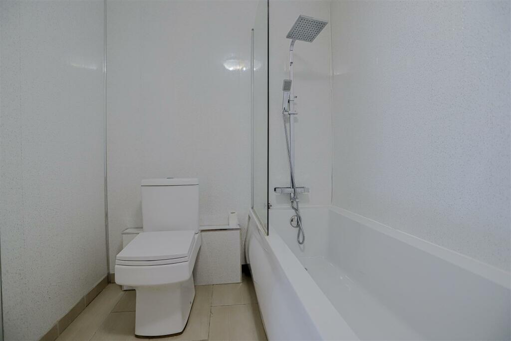 Additional image 49 of Glen View Road, Burnley