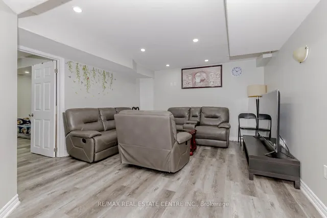 Additional image 31 of 46 Ocean Ridge Dr