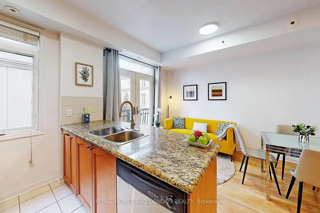 Additional image 14 of 60 Carr St Unit Th5