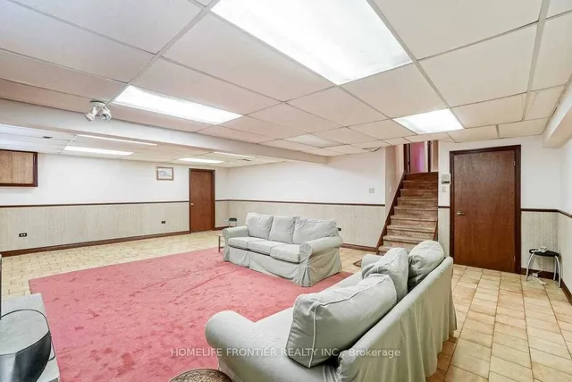 Additional image 20 of 28 Barker Ave