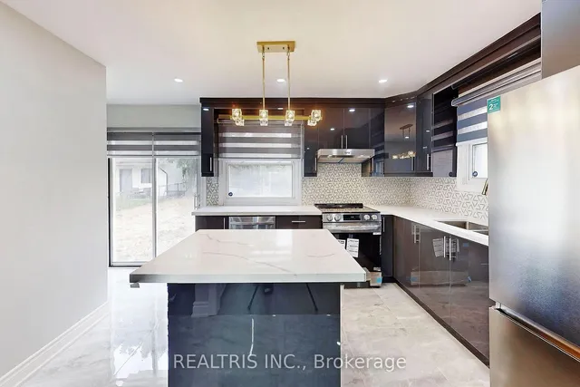 Additional image 10 of 36 Tealham Dr