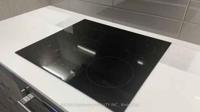 Additional image 20 of 250 Lawrence Ave Unit 501