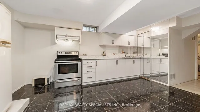 Additional image 27 of 13 Stillwater Cres