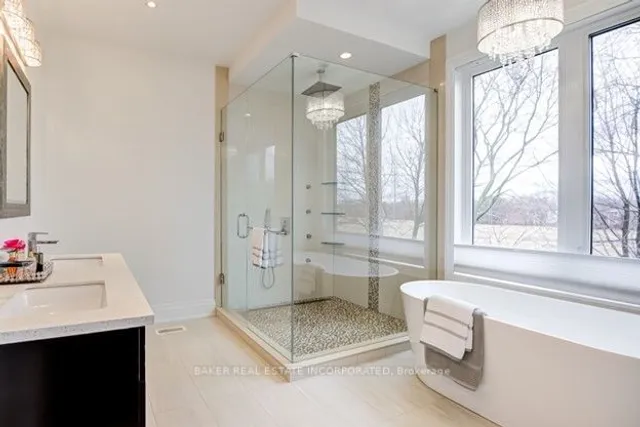 Additional image 21 of 38 Devondale Ave