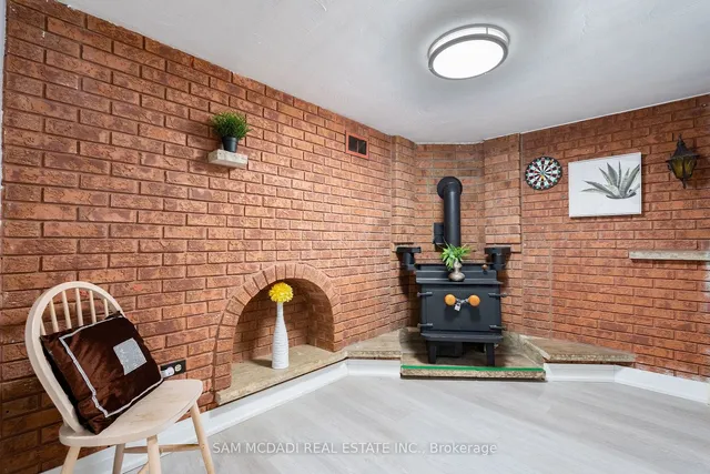 Additional image 26 of 90A Bicknell Ave